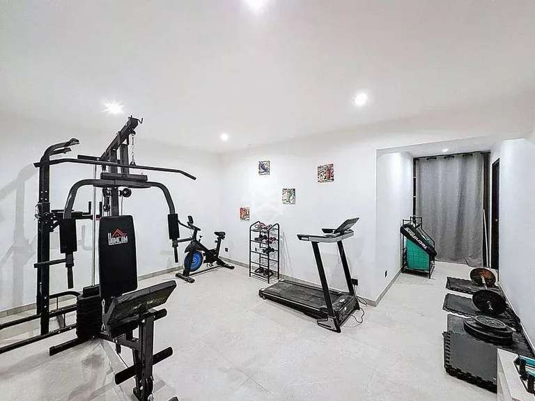 Villa Roquefort-les-Pins - 6 chambres - 323m²