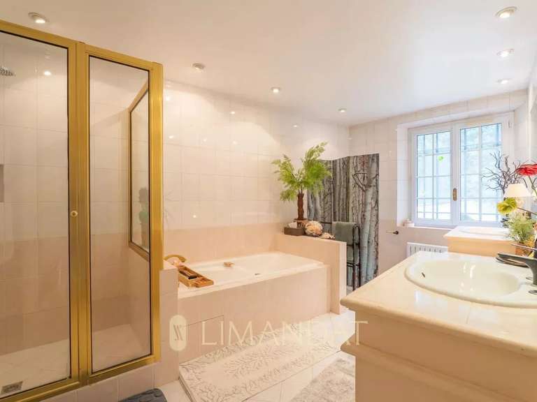 Villa Roquefort-les-Pins - 3 chambres - 260m²