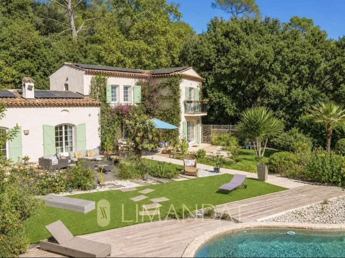 Villa Roquefort-les-Pins