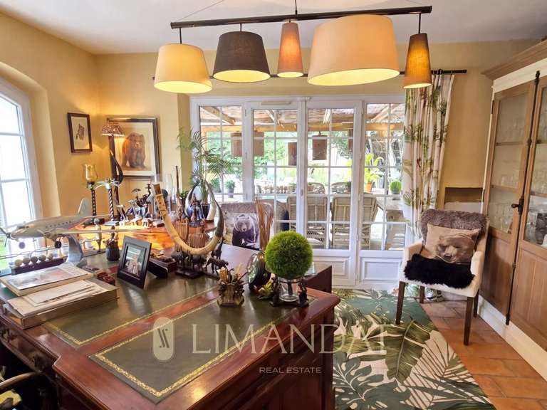 Villa Roquefort-les-Pins - 3 chambres - 260m²