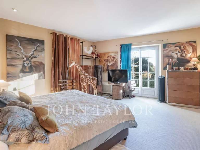 Villa Roquefort-les-Pins - 5 chambres - 259m²