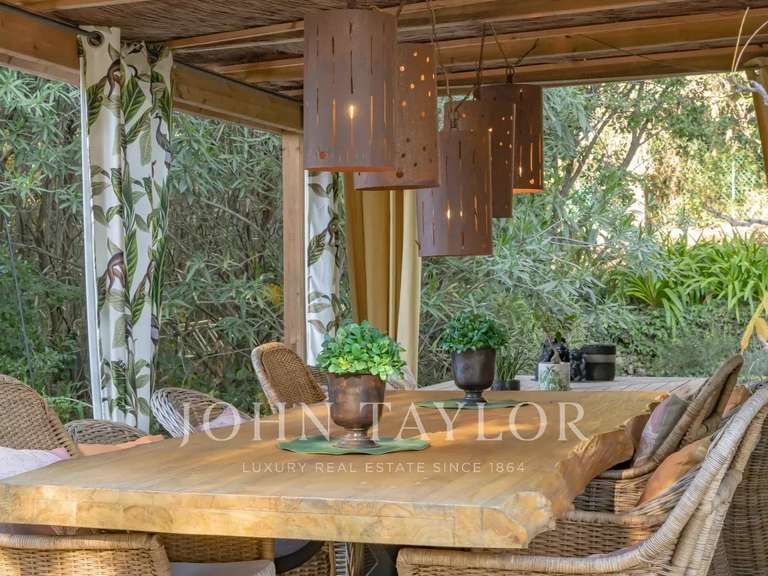 Villa Roquefort-les-Pins - 5 chambres - 259m²