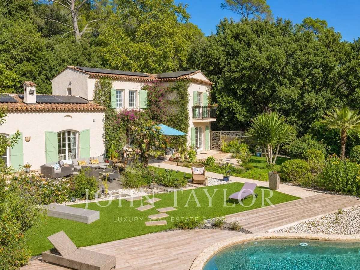 Villa Roquefort-les-Pins