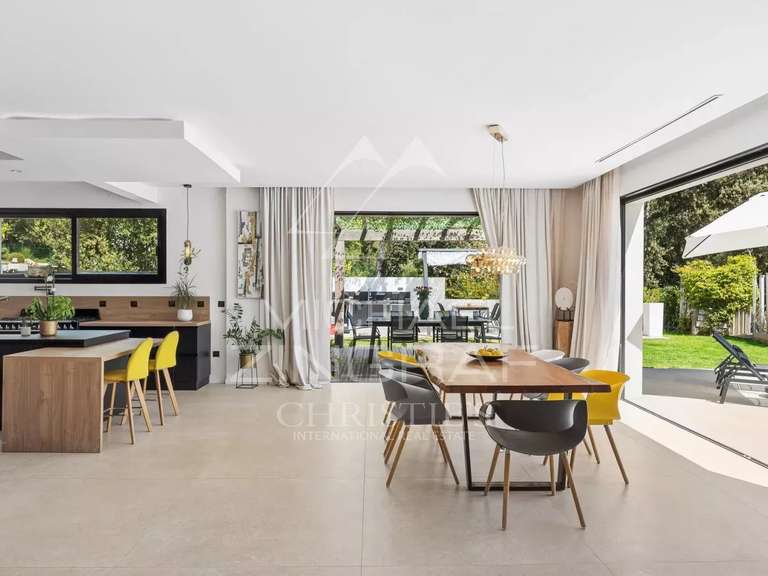 Villa Roquefort-les-Pins - 7 chambres - 420m²