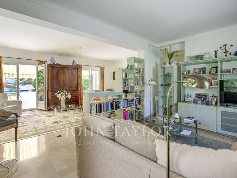 Villa Roquefort-les-Pins - 5 chambres - 219m²