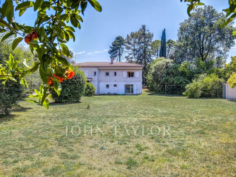 Villa Roquefort-les-Pins - 5 chambres - 219m²