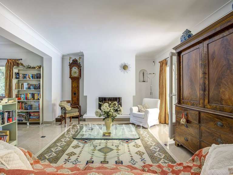Villa Roquefort-les-Pins - 5 chambres - 219m²