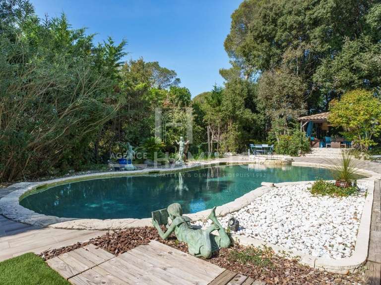 Villa Roquefort-les-Pins - 5 chambres - 259m²