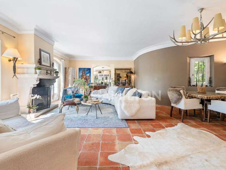 Villa Roquefort-les-Pins - 5 chambres - 259m²