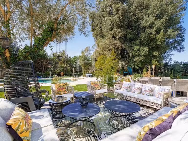 Villa Roquefort-les-Pins - 5 chambres - 259m²