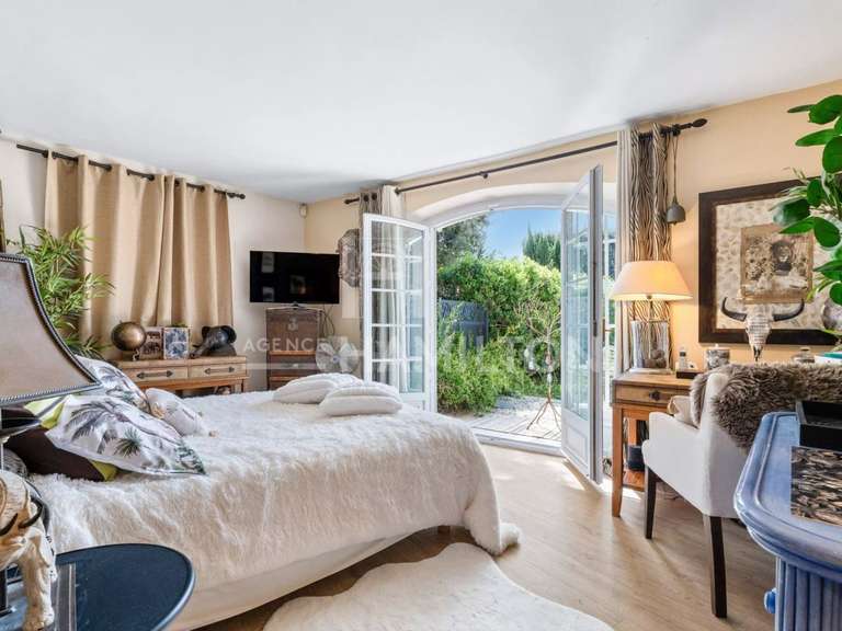 Villa Roquefort-les-Pins - 5 chambres - 259m²