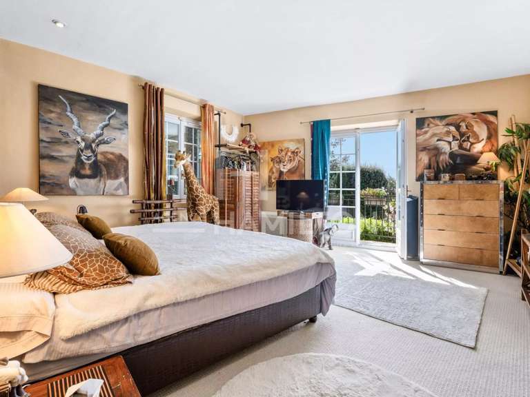Villa Roquefort-les-Pins - 5 chambres - 259m²
