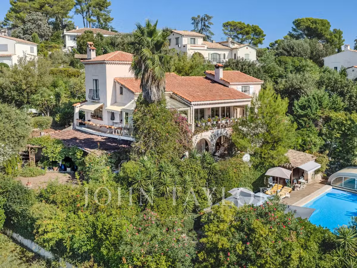 Villa Roquefort-les-Pins
