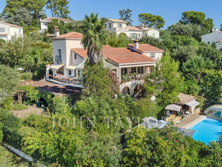 Villa Roquefort-les-Pins - 7 chambres - 289m²