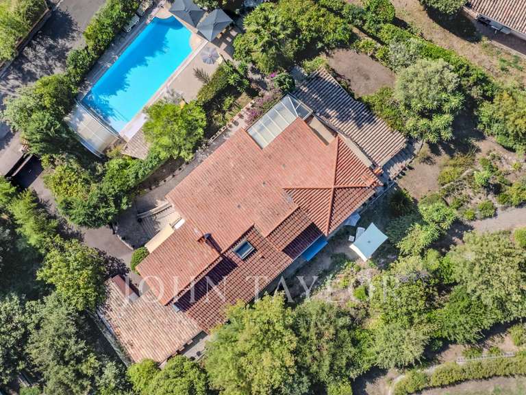 Villa Roquefort-les-Pins - 7 chambres - 289m²