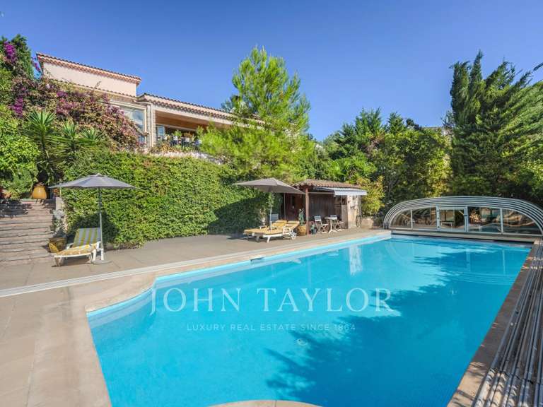 Villa Roquefort-les-Pins - 7 chambres - 289m²