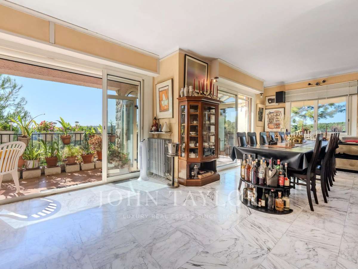 Villa Roquefort-les-Pins