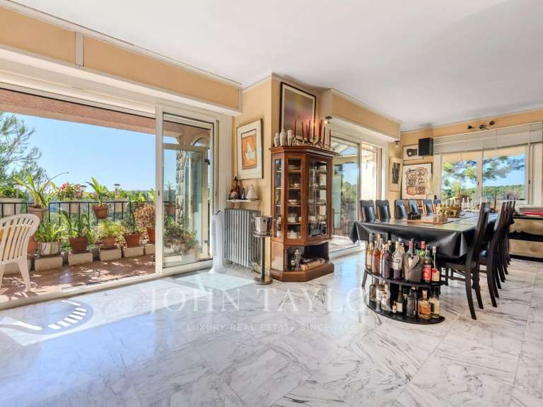 Villa Roquefort-les-Pins - 7 chambres - 289m²