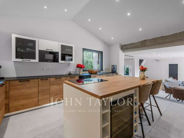 Villa Roquefort-les-Pins - 4 chambres - 210m²