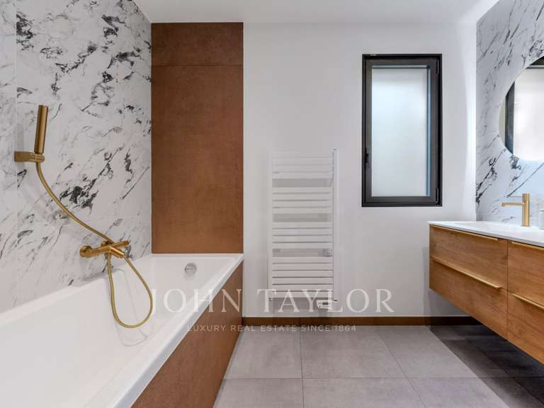 Villa Roquefort-les-Pins - 4 chambres - 210m²