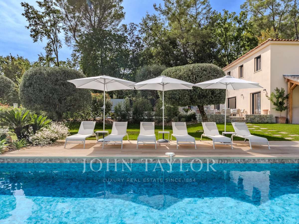 Villa Roquefort-les-Pins