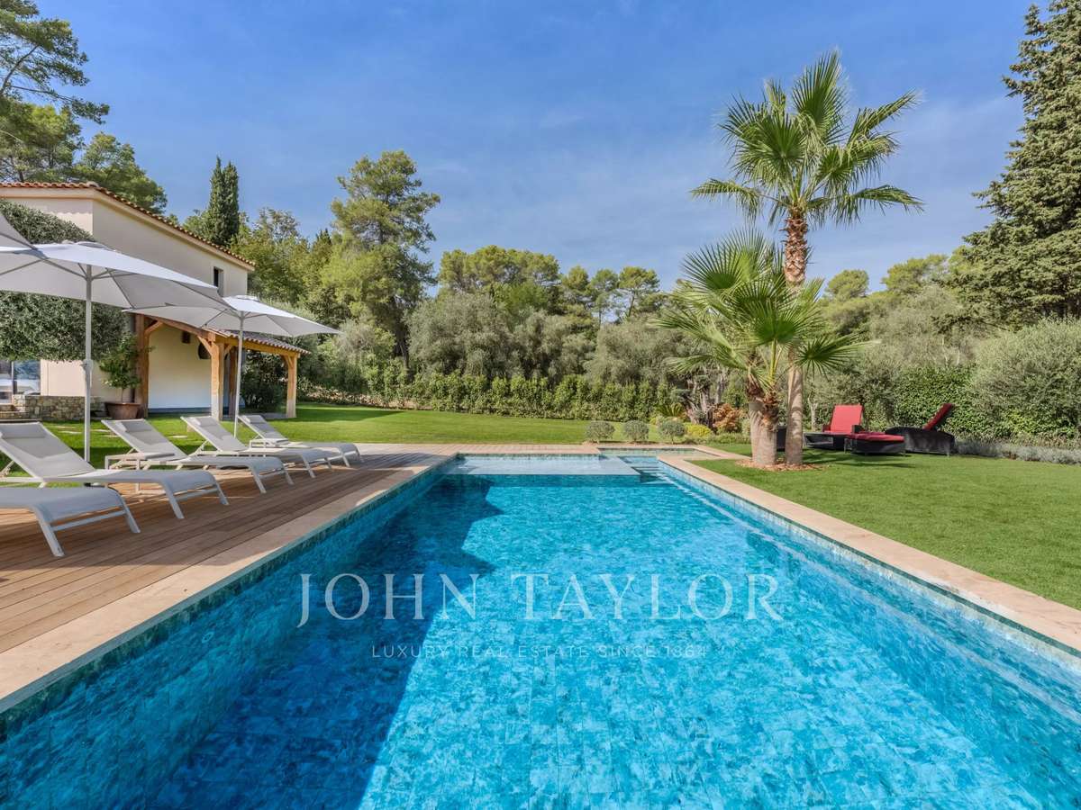 Villa Roquefort-les-Pins