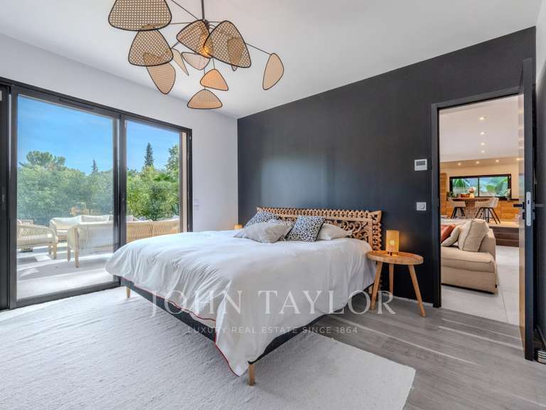 Villa Roquefort-les-Pins - 4 chambres - 210m²