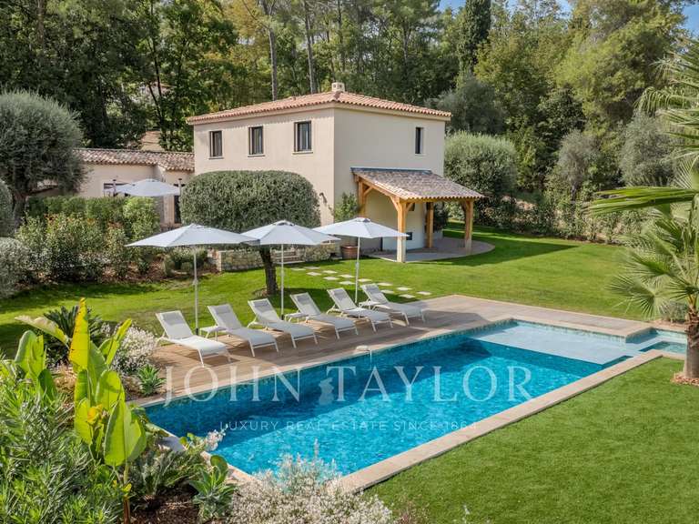 Villa Roquefort-les-Pins - 4 chambres - 210m²