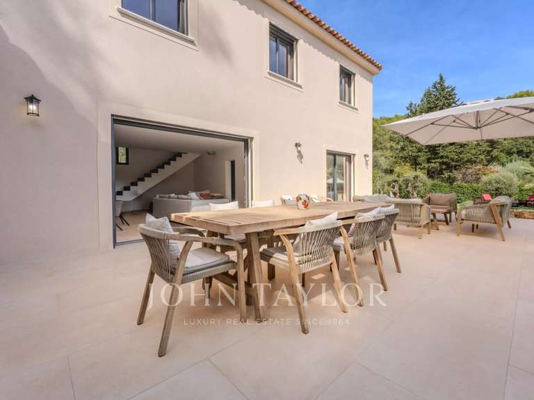 Villa Roquefort-les-Pins - 4 chambres - 210m²