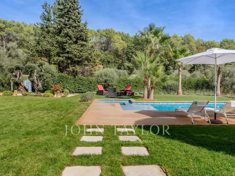 Villa Roquefort-les-Pins - 4 chambres - 210m²