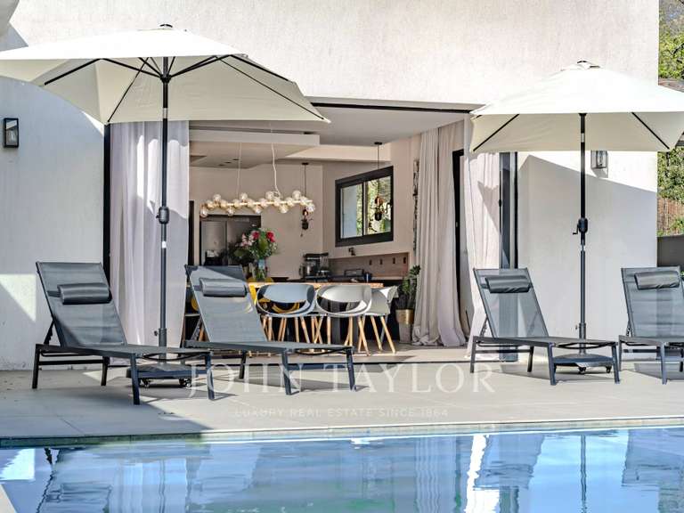 Villa Roquefort-les-Pins - 7 chambres - 323m²