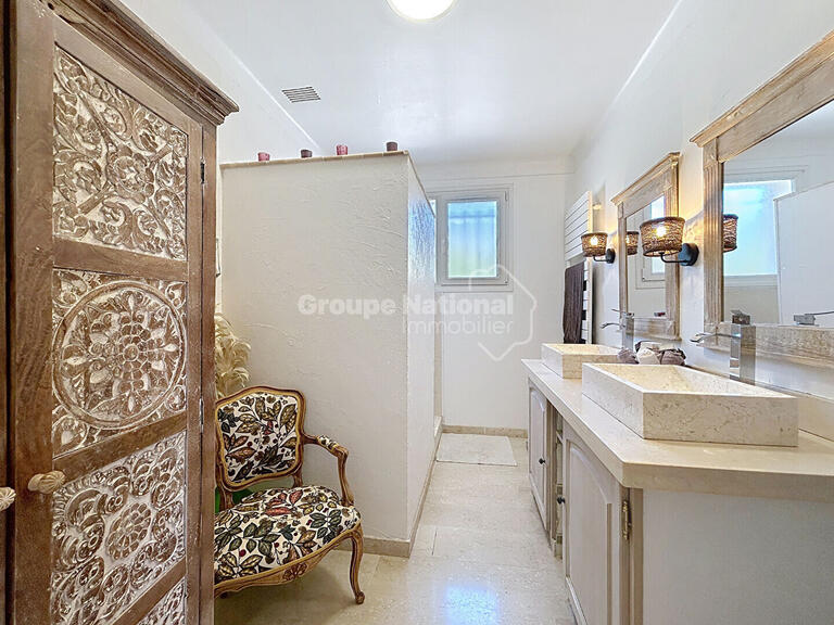 Maison Roquemaure - 6 chambres - 325m²