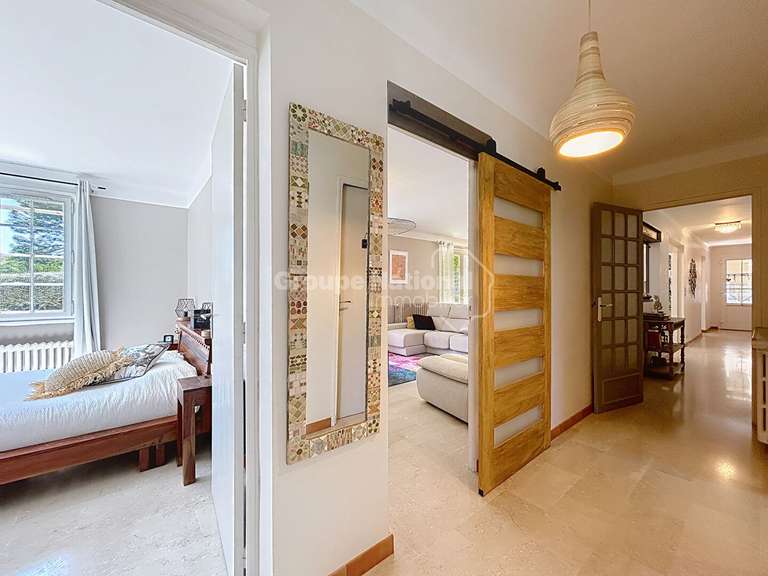 Maison Roquemaure - 6 chambres - 325m²