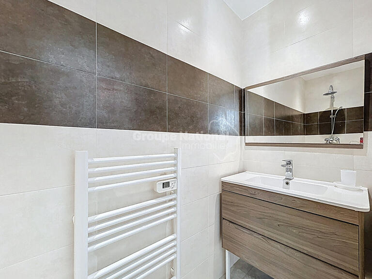Maison Roquemaure - 6 chambres - 325m²
