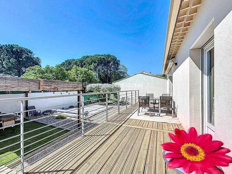 Maison Roquemaure - 6 chambres - 325m²