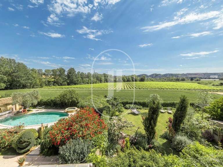 Maison Roquemaure - 13 chambres - 680m²