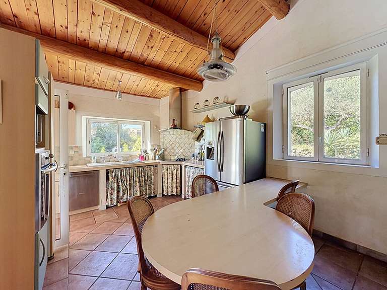 Maison Roquemaure - 4 chambres - 257m²