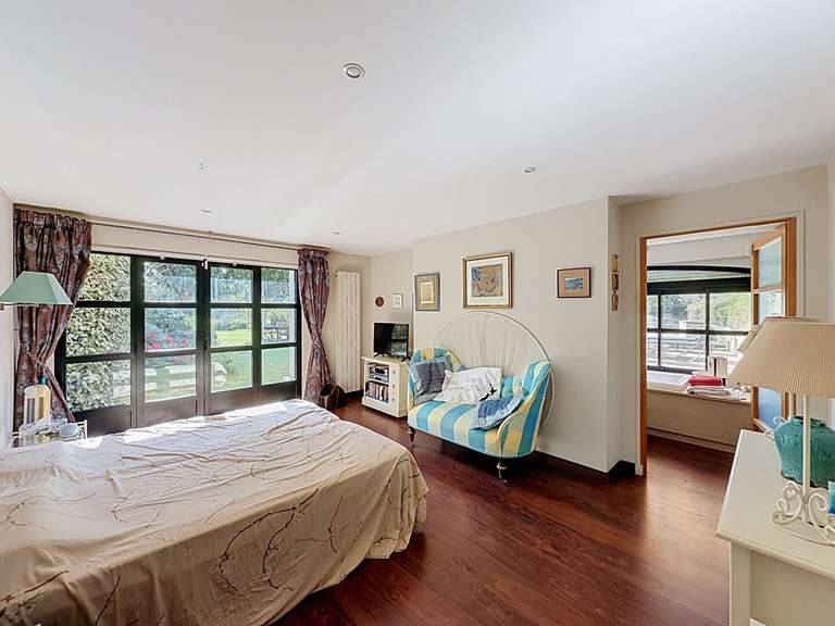 Maison Roquemaure - 4 chambres - 257m²