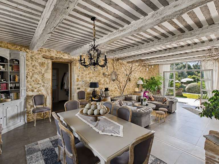 Maison Roquemaure - 13 chambres - 675m²