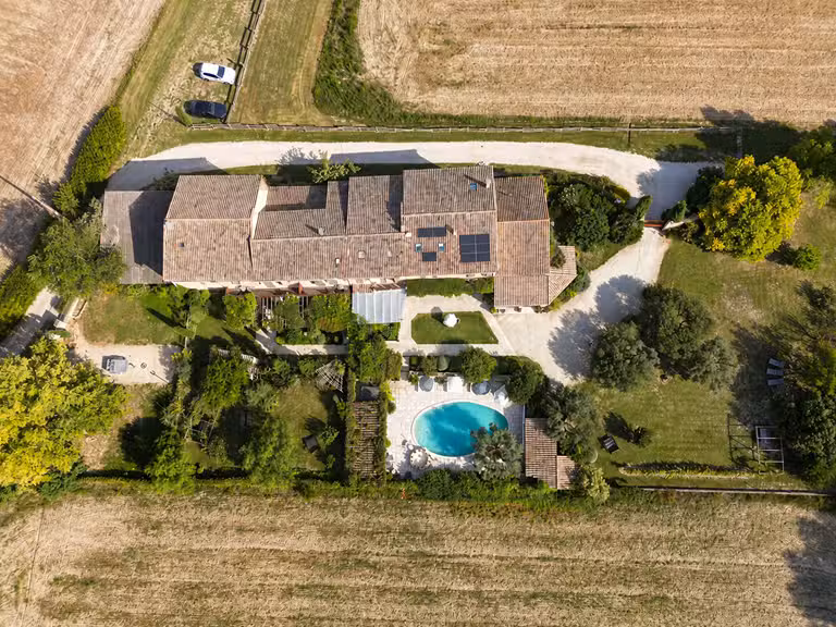 Maison Roquemaure - 13 chambres - 675m²