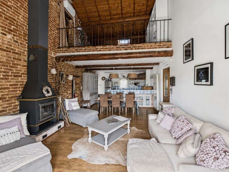 Maison Roquemaure - 13 chambres - 675m²