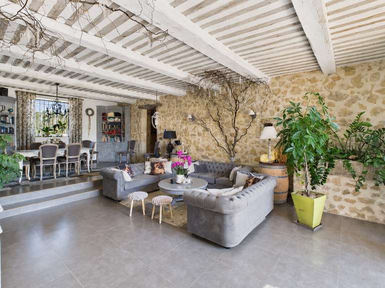 Maison Roquemaure - 13 chambres - 675m²
