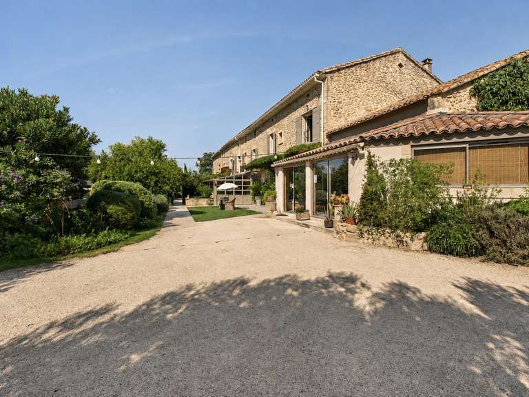 Maison Roquemaure - 13 chambres - 675m²