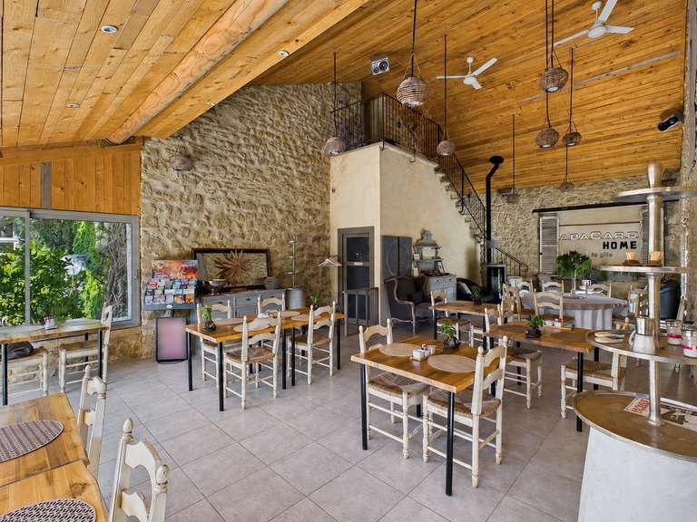 Maison Roquemaure - 13 chambres - 675m²