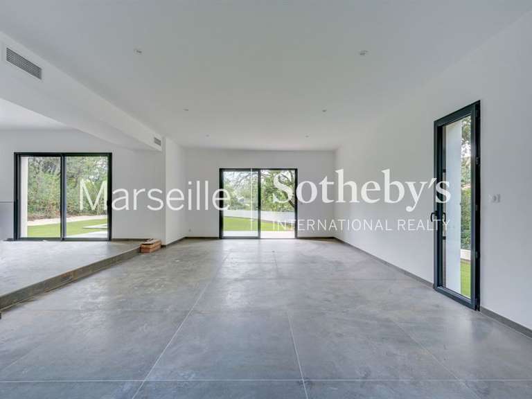 Maison Roquevaire - 4 chambres - 174m²