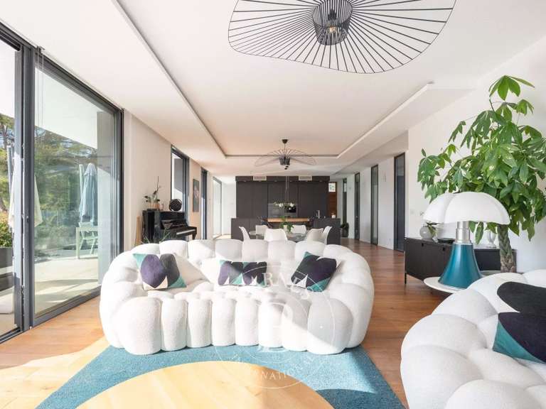 Maison Roquevaire - 4 chambres - 274m²