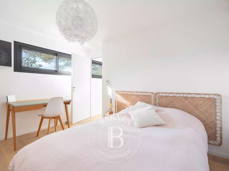 Maison Roquevaire - 4 chambres - 274m²