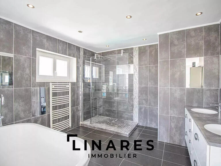 Villa Roquevaire - 4 bedrooms - 320m²