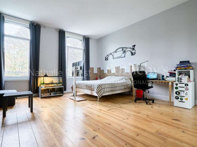 Maison Roubaix - 7 chambres - 351m²