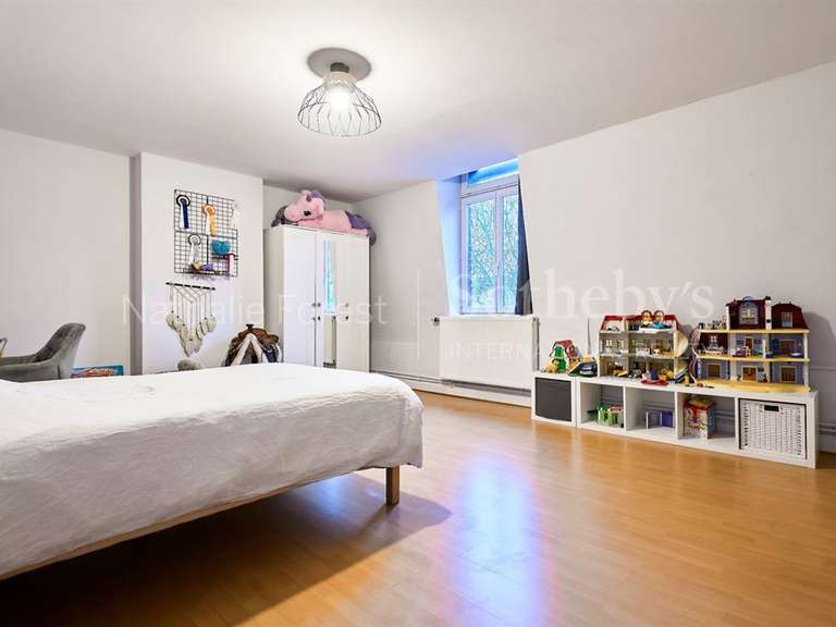 Maison Roubaix - 7 chambres - 351m²